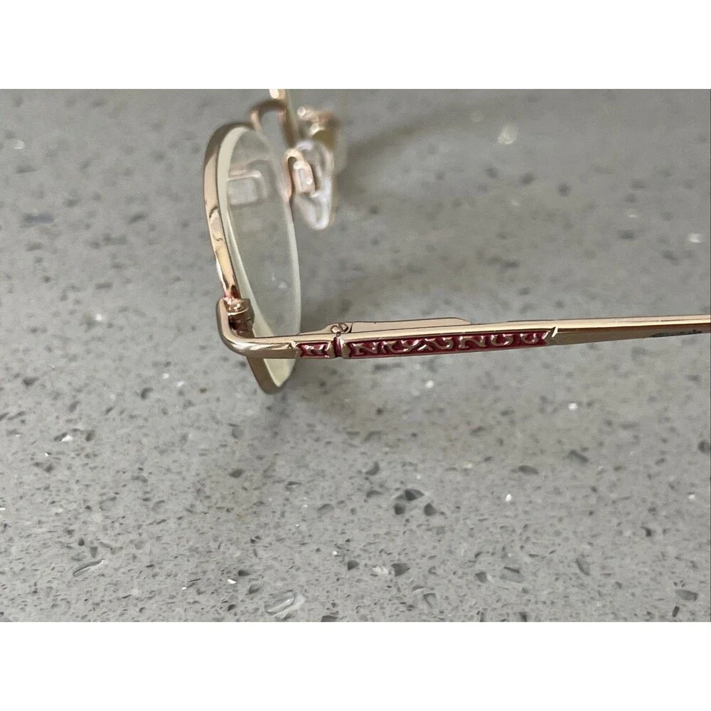 Jessica McClintock this frames
